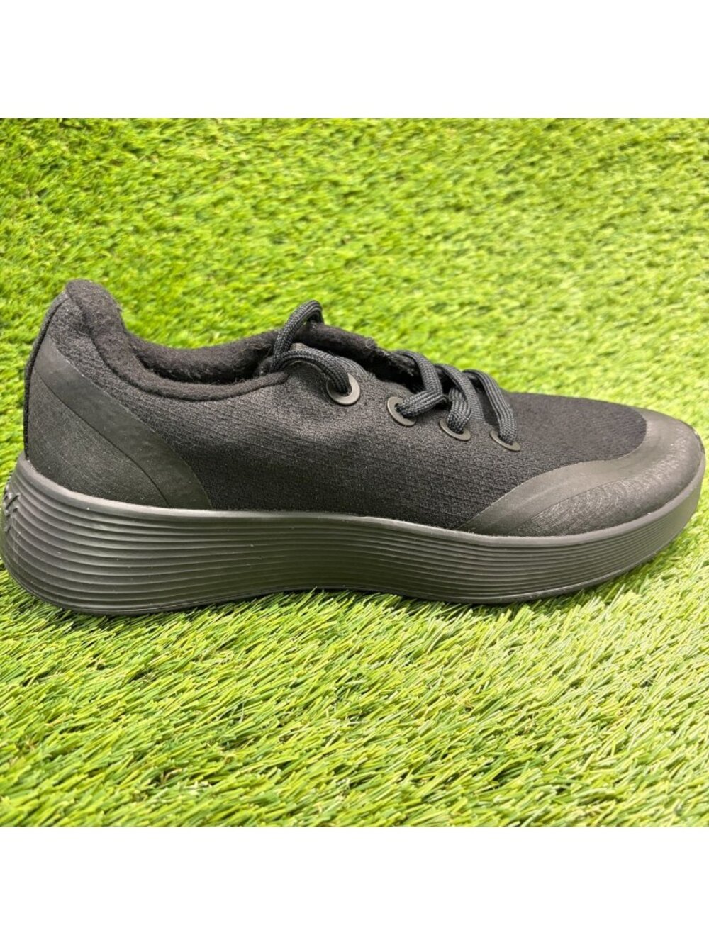 Allbirds Wool Runner Protect Mens Size 9.5 Black Athletic Running Shoes Sneakers